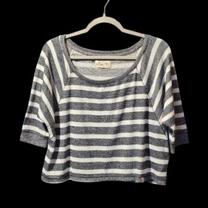 NWOT Hollister Sweater